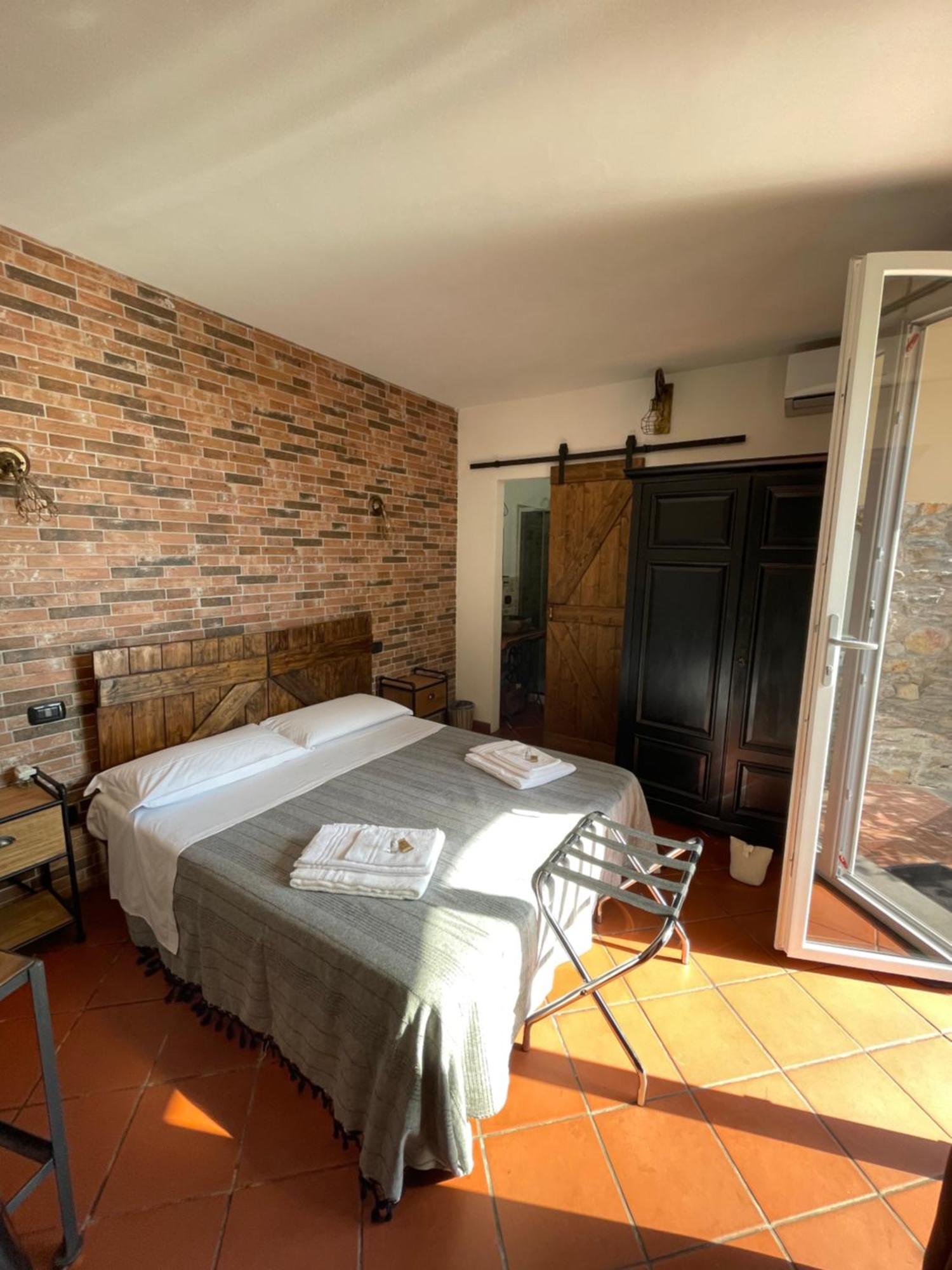 Hotel Il Casale Del Magra Ameglia Exterior foto